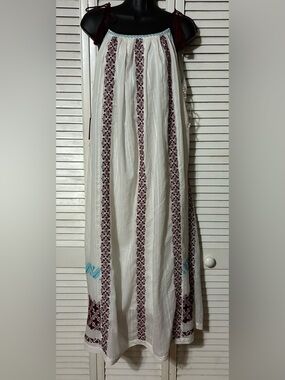 NWT! Reba White lined Maxi sundress with Burgundy and teal Stripe Embroidery.